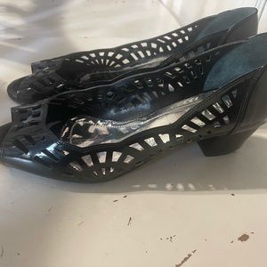 Women’s shoes